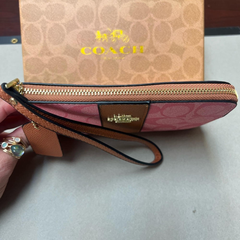 Coach Corner Zip Wristlet in Signature Canvas with Stripe (box included) - Picture 5 of 11